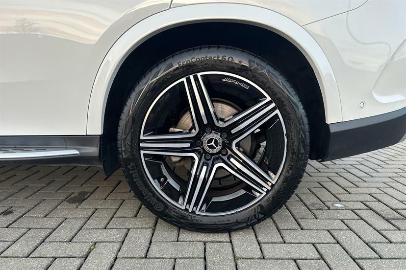 Mercedes-Benz GLC Class 300D 4Matic Amg Line Premium 9G-tronic White #4