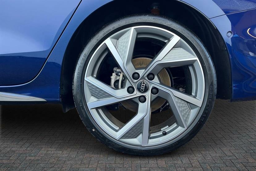 Audi A3 2.0 Tdi 150 Black Edition S Tronic AO75KGE Blue #5