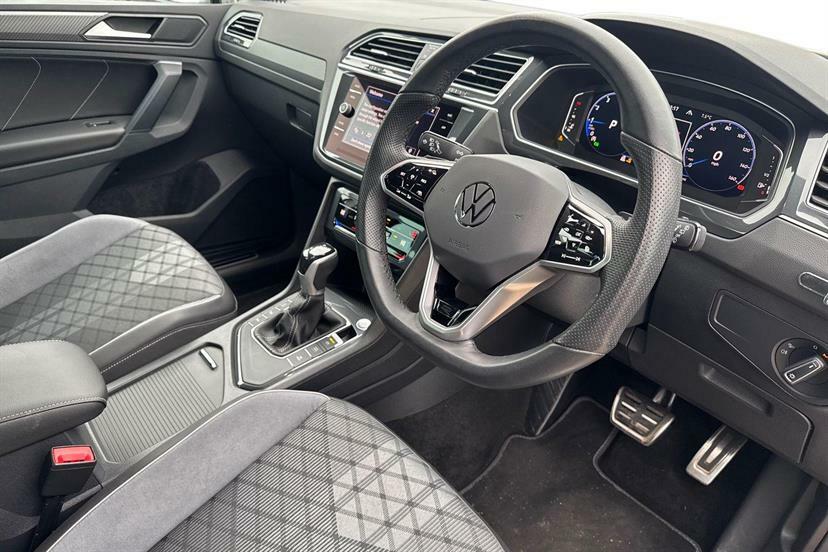 Volkswagen Tiguan 1.5 Tsi 150 R-line Edition Dsg VU24KGG White #6