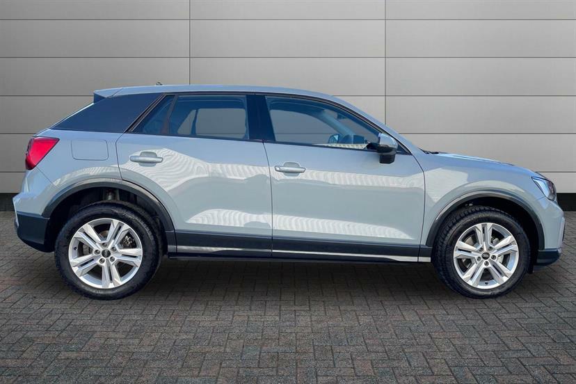 Audi Q2 30 Tfsi 116 Sport EJ25FGV Grey #4