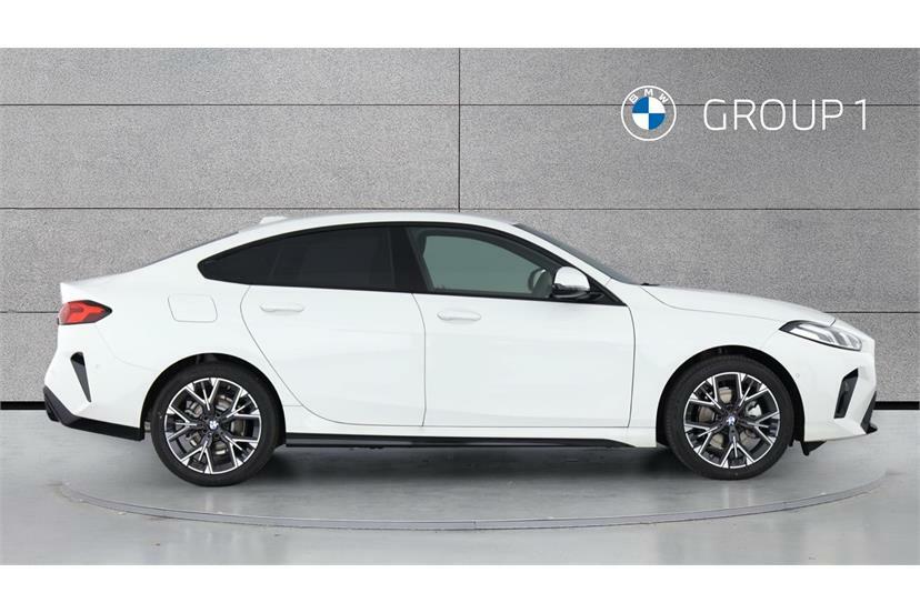 BMW 2 Series 220 M Sport Step White #3