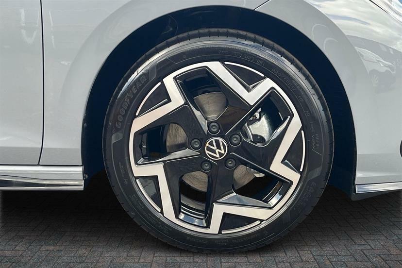 Volkswagen Golf 1.5 Etsi 150 R-line Dsg DE75JMX Black #5