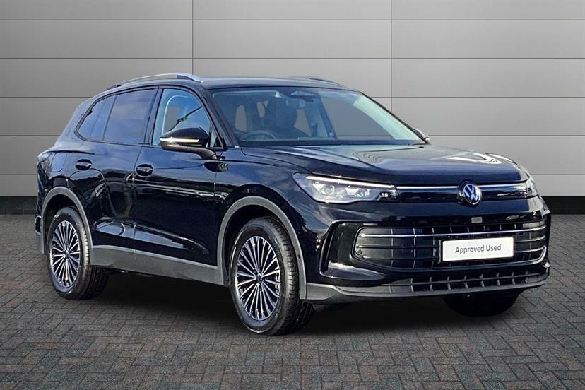 Volkswagen Tiguan 1.5 Etsi 150 Match Dsg Black