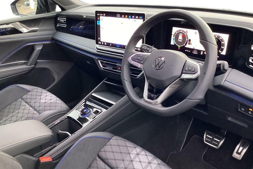 Volkswagen Tiguan 2.0 Tdi R-line Dsg EF75KXV Black #6