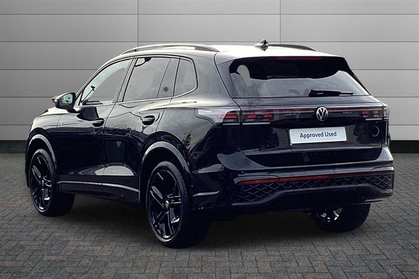 Volkswagen Tiguan 2.0 Tdi R-line Dsg EF75KXV Black #3
