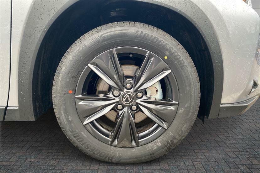 Lexus UX 300H 2.0 Premium Cvt FD75RCY #5