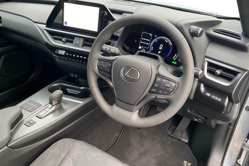 Lexus UX 300H 2.0 Premium Cvt FD75RCY #6
