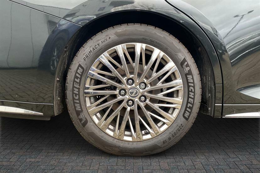 Lexus LM 350H 2.5 Takumi E-cvt 4 Seat Black #5