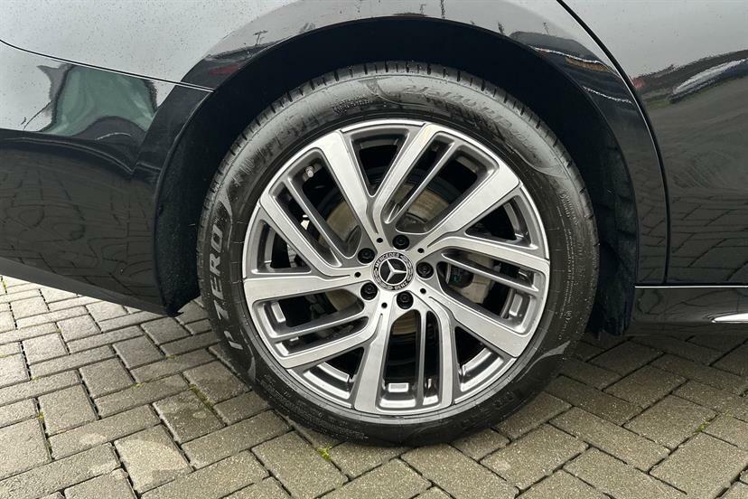 Mercedes-Benz E Class E200 Exclusive Premium 9G-tronic KP25GPY Black #4