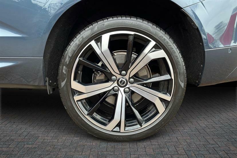 Volvo XC60 2.0 B5p Ultimate Dark Awd Geartronic AY72GVP Grey #5