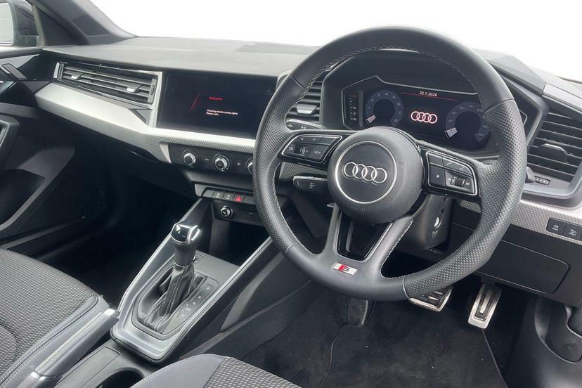 Audi A1 25 Tfsi S Line S Tronic EJ74HGO Black #6