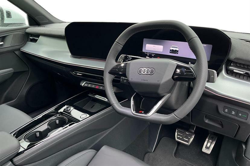 Audi Q3 1.5 E-hybrid S Line S Tronic AO75UGF White #6