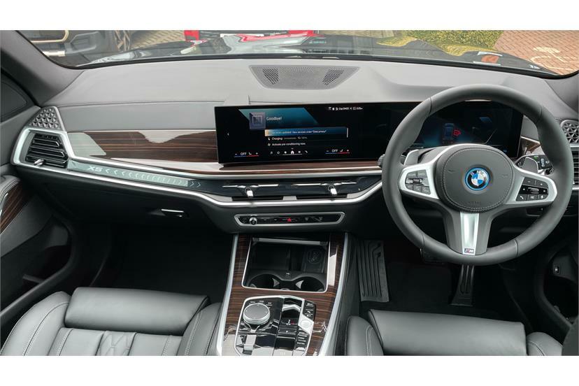 BMW X5 Xdrive50e M Sport EU75KLE Black #4