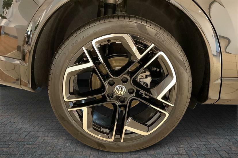 Volkswagen Tiguan 1.5 Etsi 150 R-line Dsg EJ75GDY Black #5