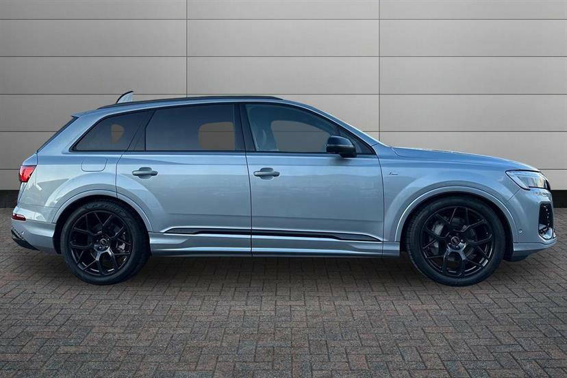 Audi Q7 50 Tdi Quattro Black Edition Tiptronic MT75VOO Silver #4