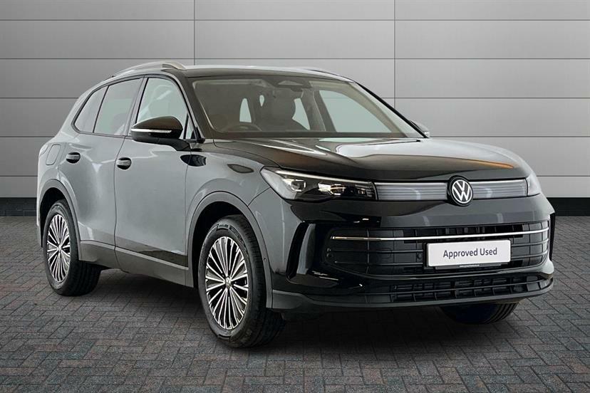 Volkswagen Tiguan 1.5 Etsi 150 Match Dsg Black