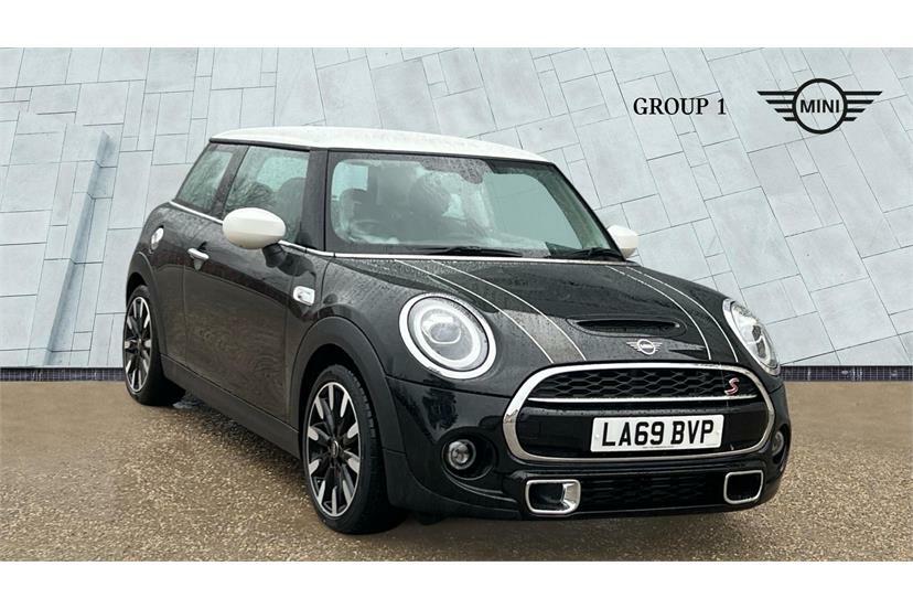 Mini Hatch 2.0 Cooper S Exclusive II Black