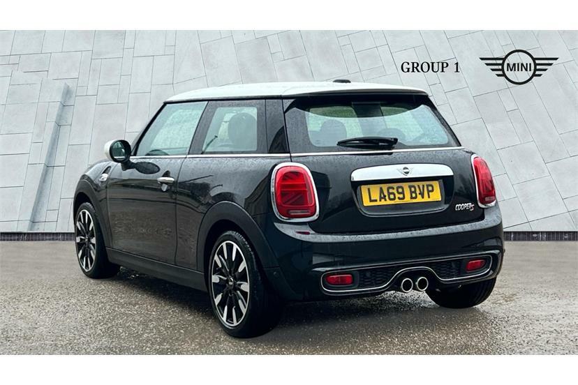 Mini Hatch 2.0 Cooper S Exclusive II Black #2