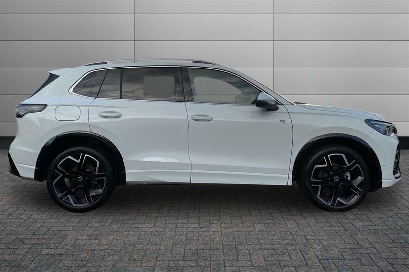 Volkswagen Tiguan 1.5 Etsi 150 R-line Dsg WN75MXD White #4