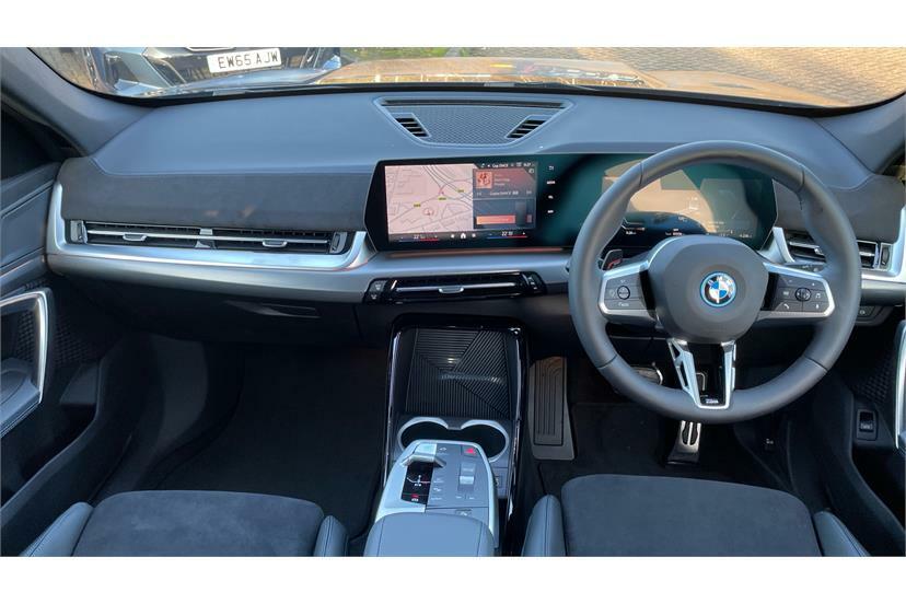 BMW iX1 150Kw Edrive20 M Sport 65Kwh EN75OCW Black #4
