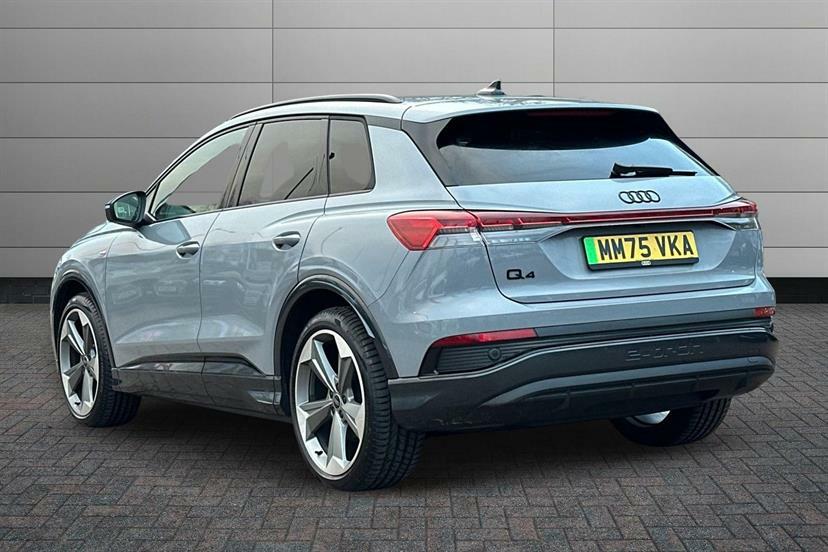 Audi Q4 E Tron 150Kw 40 63Kwh Black Edition Tech Pack MM75VKA Grey #3