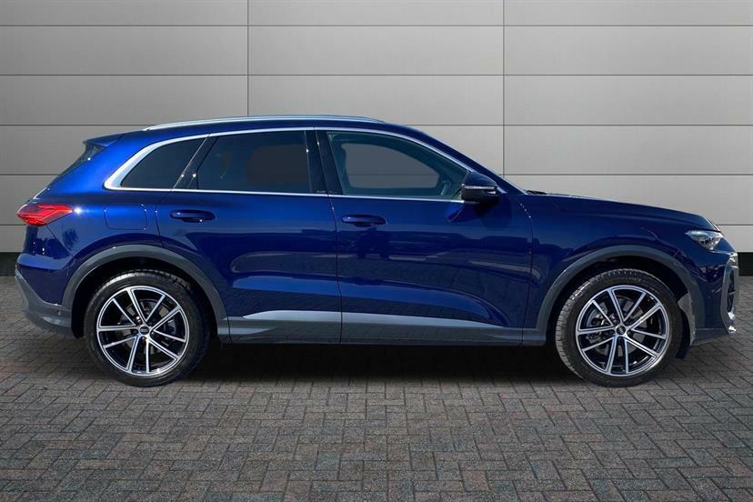 Audi Q5 2.0 Tdi Quattro Launch Edition S Tronic EO25YVC Blue #4