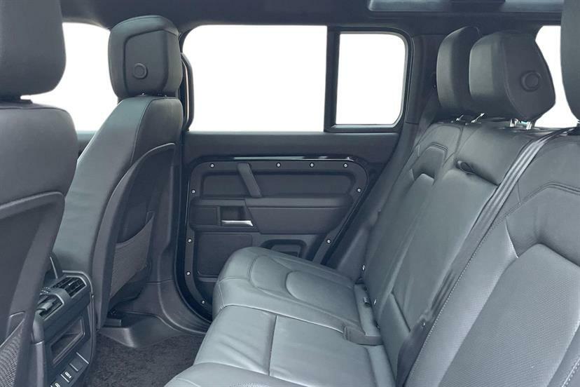 Land Rover Defender 110 3.0 D350 X-dynamic Hse 110 LL75BNF Black #4