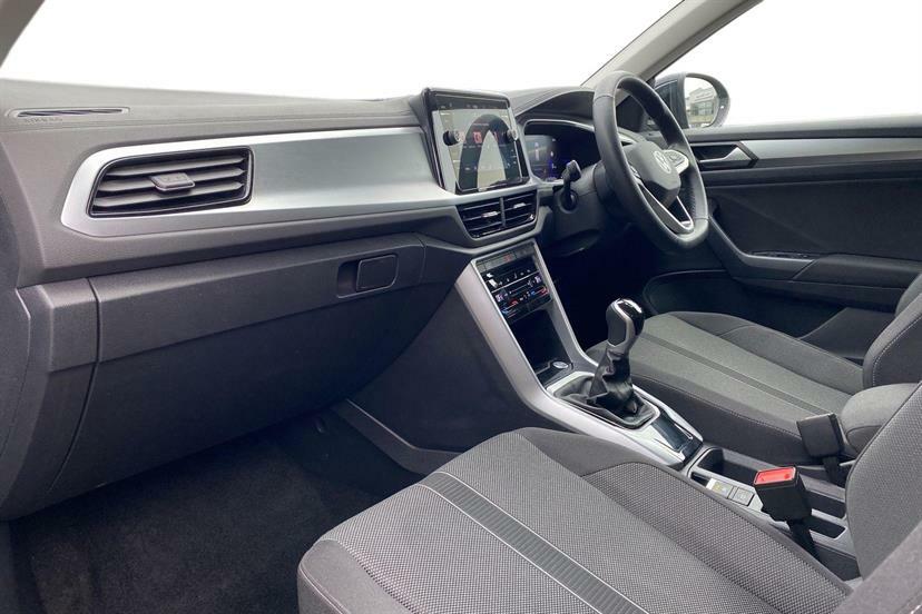 Volkswagen T-Roc 1.5 Tsi Match GL25CWO Black #2