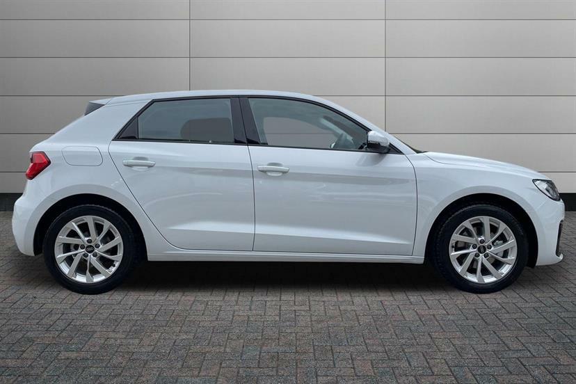 Audi A1 30 Tfsi Sport S Tronic Tech Pack VO75GHU White #4