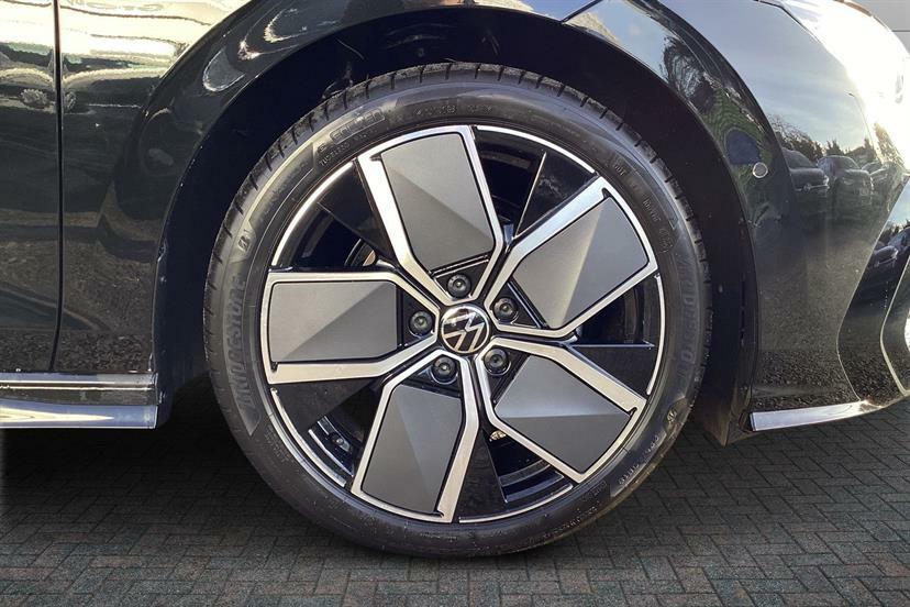 Volkswagen Golf 1.5 Etsi 150 Black Edition Dsg EN75DFO Black #5