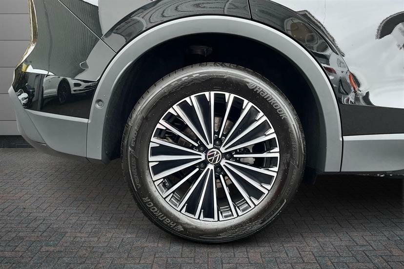 Volkswagen Tiguan 1.5 Etsi 150 Match Dsg EF75FXW Black #5