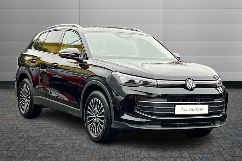 Volkswagen Tiguan 1.5 Etsi 150 Match Dsg Black