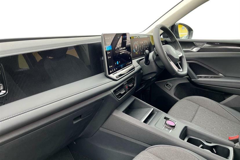 Volkswagen Tiguan 1.5 Etsi 150 Match Dsg EJ75KSE Black #2