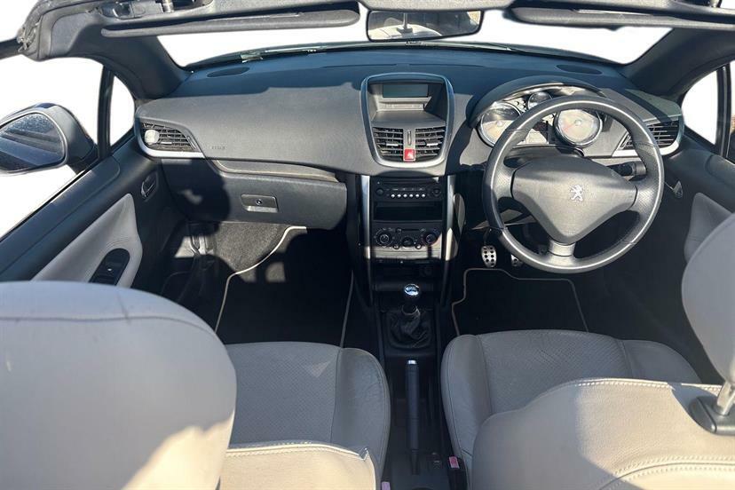 Peugeot 207 1.6 Vti Active Black #6