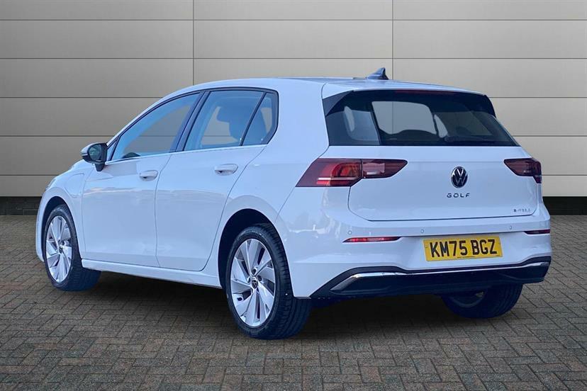 Volkswagen Golf 1.5 Tsi 204 Style Ehybrid Dsg White #3