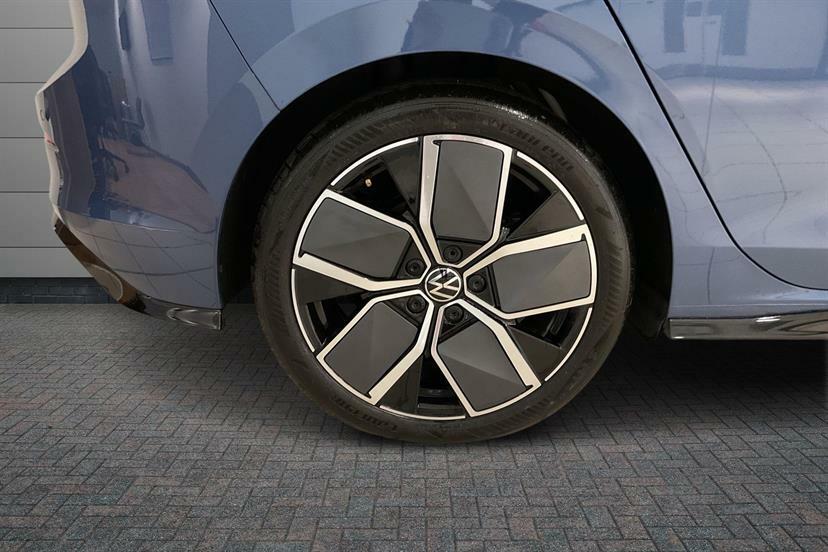 Volkswagen Golf 1.5 Etsi 150 R-line Dsg EF75WNZ Blue #5