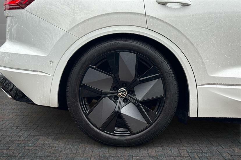 Volkswagen Touareg 3.0 V6 Tdi 4Motion 286 Black Edition Tip White #5
