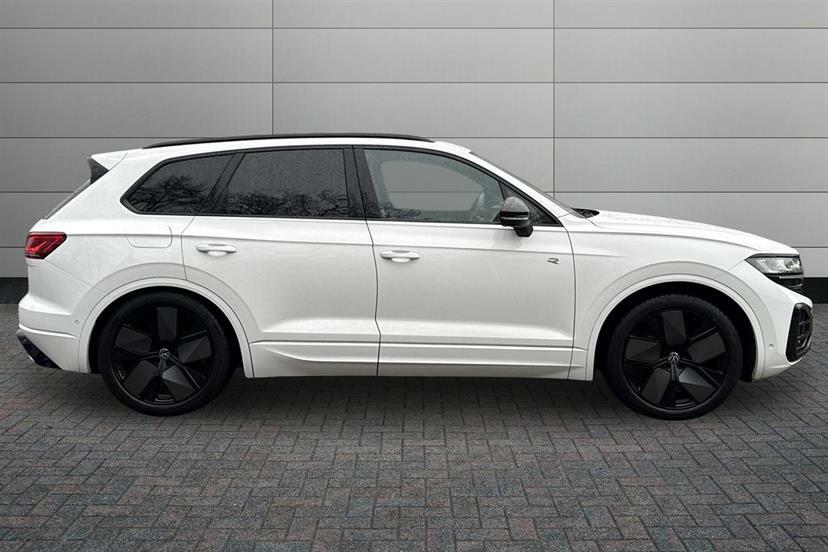 Volkswagen Touareg 3.0 V6 Tdi 4Motion 286 Black Edition Tip White #4
