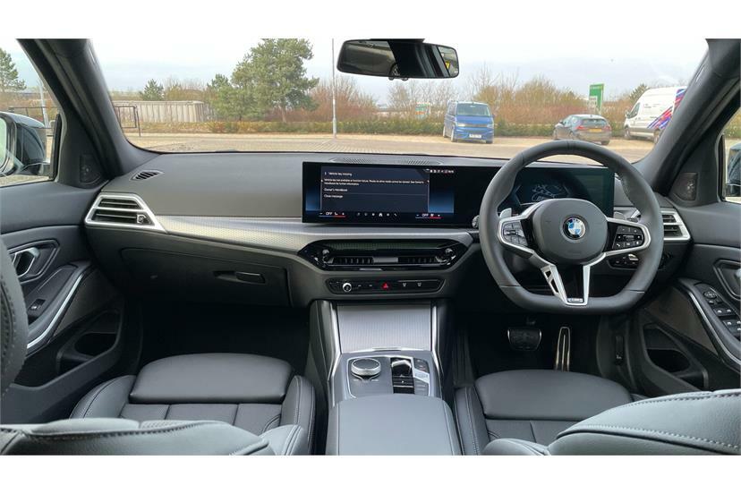 BMW 3 Series 320I M Sport Step AO75TUV Black #4
