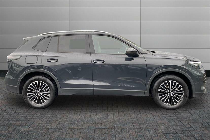 Volkswagen Tiguan 1.5 Etsi 150 Match Dsg WJ75HLO Grey #4