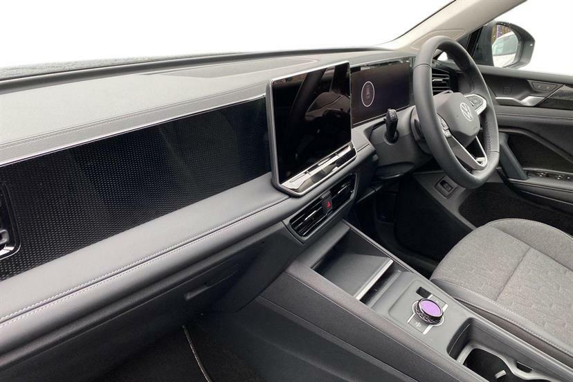 Volkswagen Tiguan 1.5 Etsi 150 Match Dsg WJ75HLO Grey #2