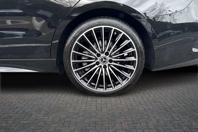 Mercedes-Benz C Class C220d Amg Line Premium Plus 9G-tronic Black #4
