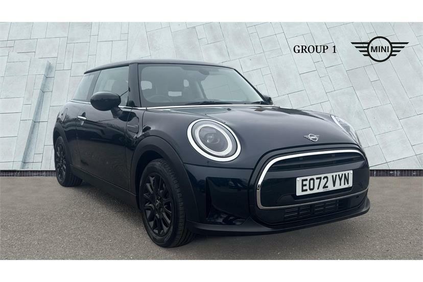 Mini Hatch 1.5 Cooper Classic Black