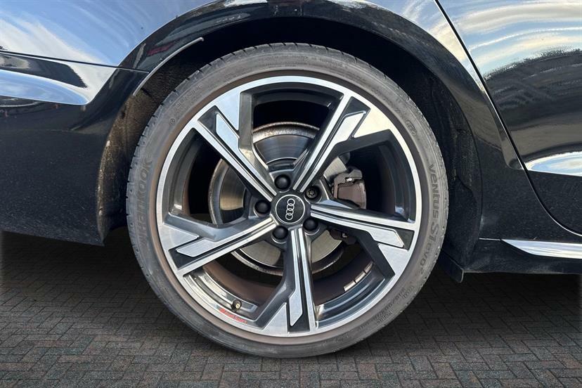 Audi A4 35 Tfsi Black Edition S Tronic KE23UCH Black #5