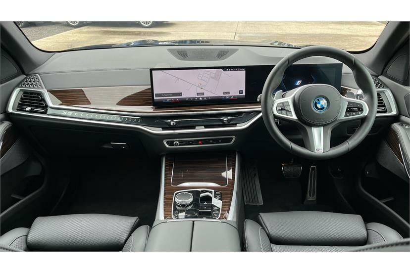 BMW X5 Xdrive50e M Sport GY75VBF Black #4