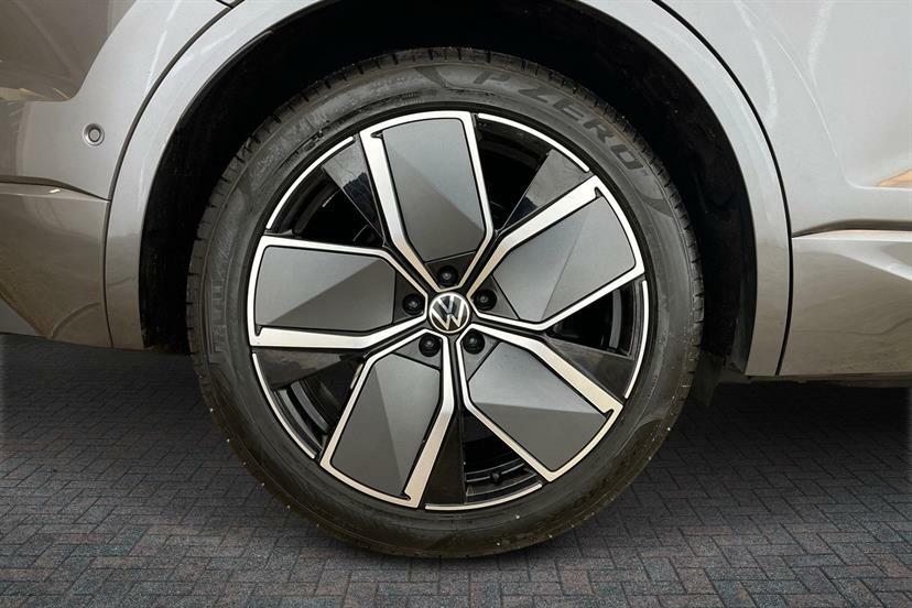 Volkswagen Touareg 3.0 V6 Tdi 4Motion 286 Black Edition Tip AO75EGV Grey #5