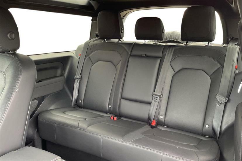 Land Rover Defender 90 3.0 D250 X-dynamic Se 90 WF23KVG White #4