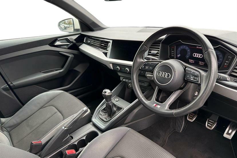 Audi A1 30 Tfsi S Line DG19YUT White #6