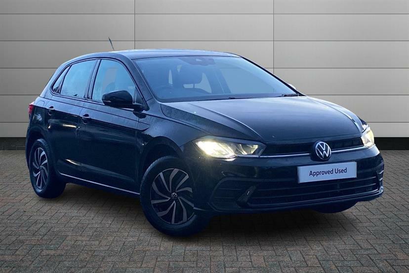 Volkswagen Polo 1.0 Life Black