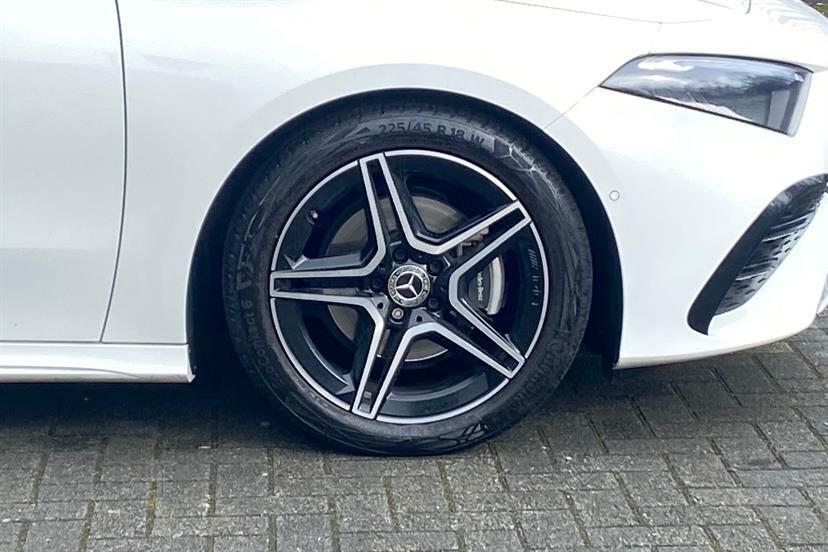 Mercedes-Benz A Class A180 Amg Line Executive KR25DHV White #4